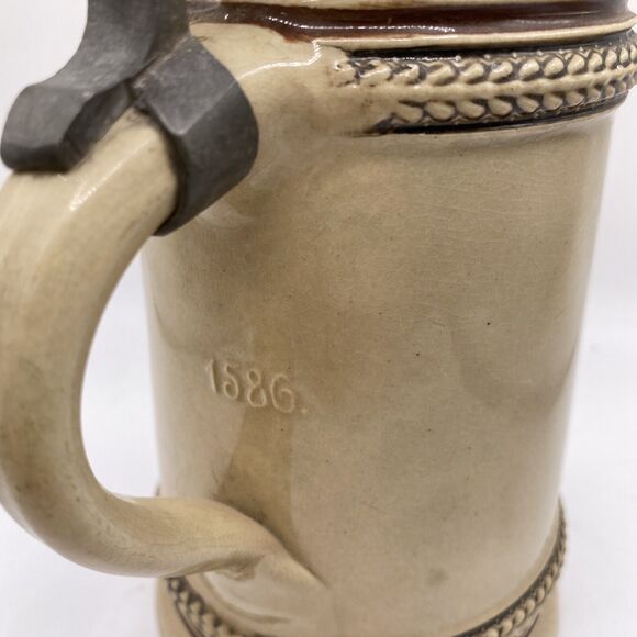 Vintage Stoneware German Beer Stein With lid 1/2L - Picture 9 of 16